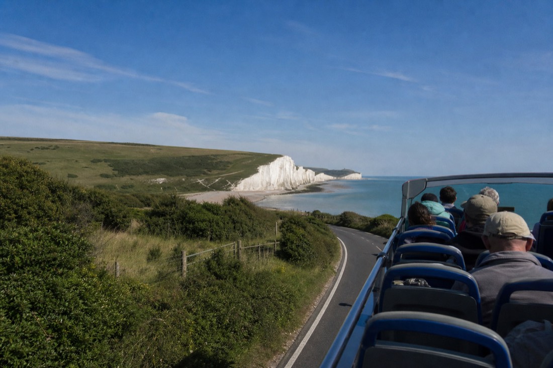 When does the Breeze 77 run, and is it open-top? in Brighton